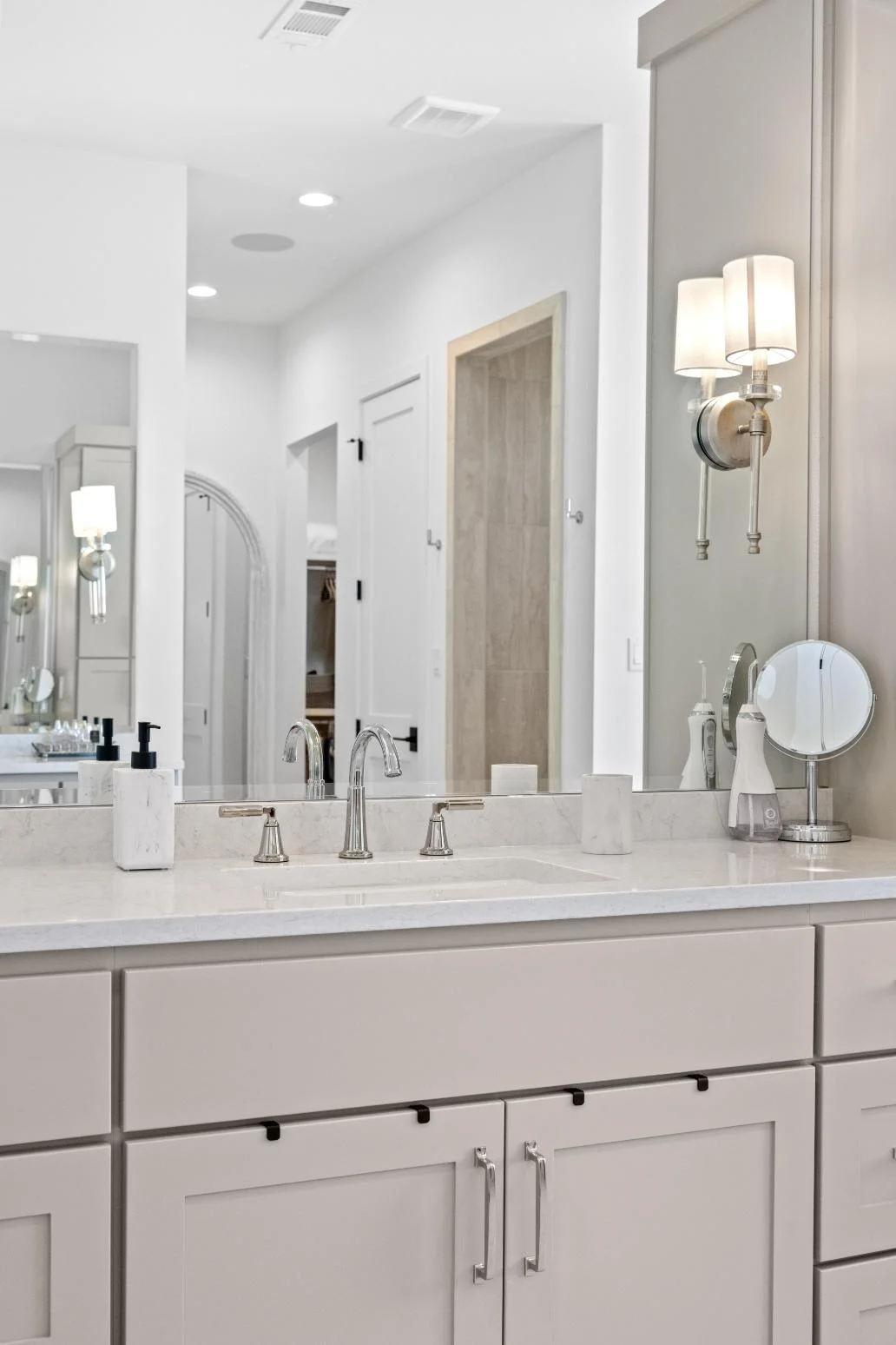 Blazing Star custom home by Modern Homestead in Horseshoe Bay, Texas — photo 34
