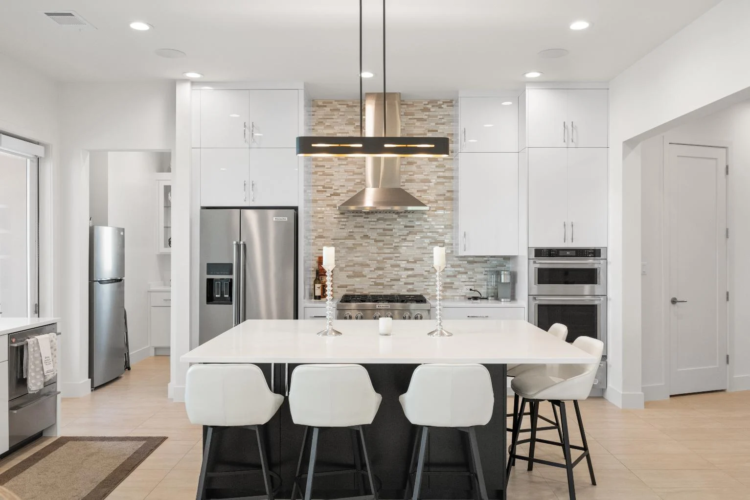 Honeysuckle custom home by Modern Homestead in Horseshoe Bay, Texas — photo 14