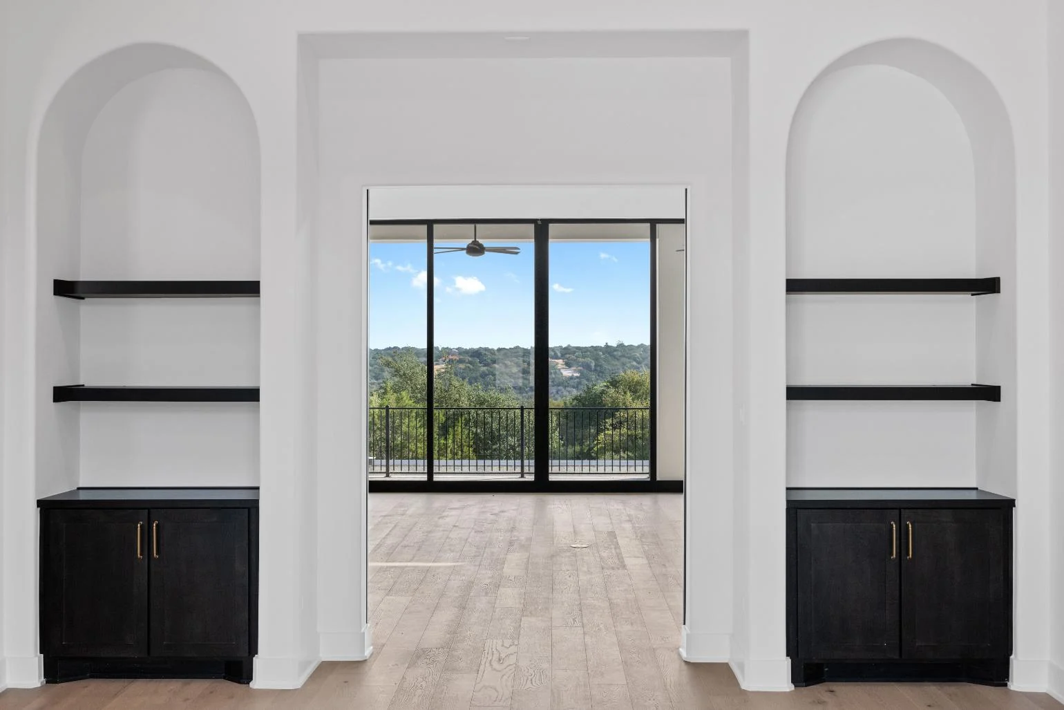 Passion Flower B custom home by Modern Homestead in Horseshoe Bay, Texas — photo 14