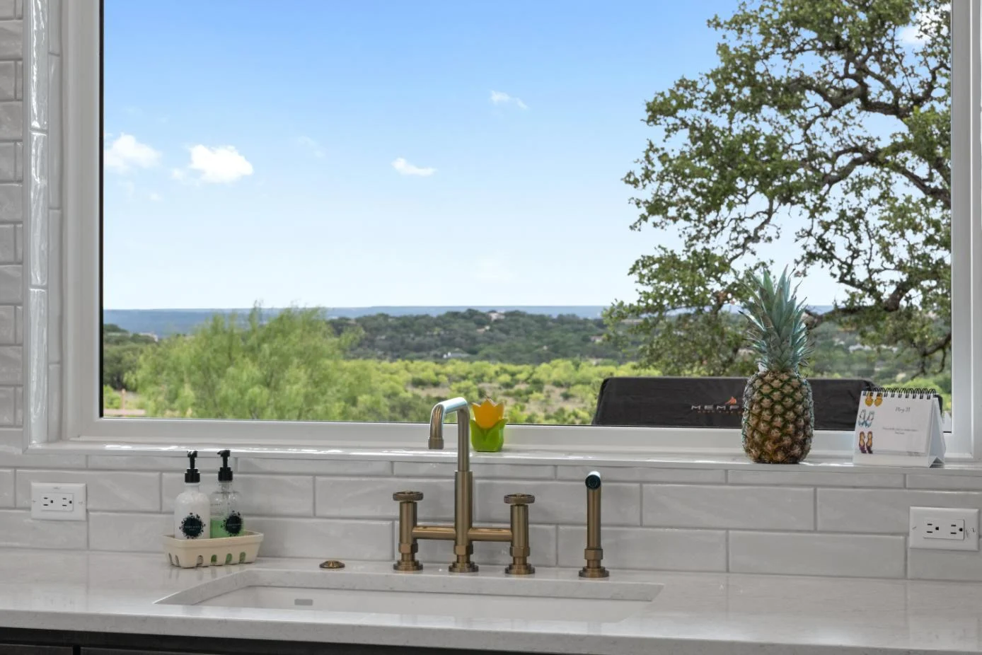 Passion Flower C custom home by Modern Homestead in Horseshoe Bay, Texas — photo 8